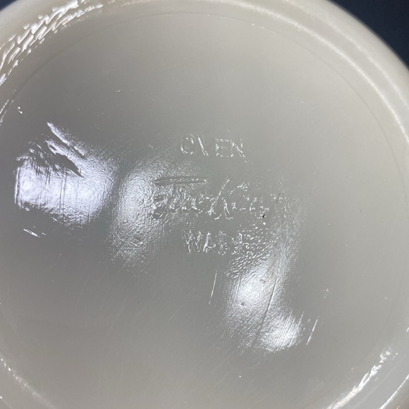 FireKing Oven Ware Red & White Nesting Bowl - Picture 3 of 7